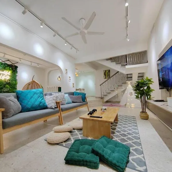 Petaling Jaya Damansara Uptown Landed Home for up to 15pax, 4BedRoom,1 Utama , Starling Mall , Atria Mall, IKEA, hotel v destinaci Petaling Jaya