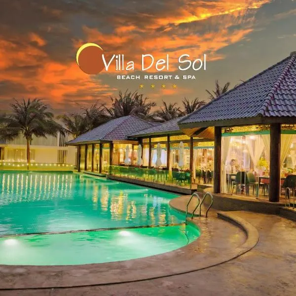 Villa Del Sol Beach Resort & Spa、Bình Sumのホテル