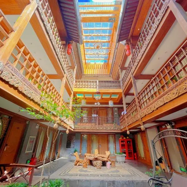 思法特观景客栈 Sifat Viewing Inn, hotel i Lijiang