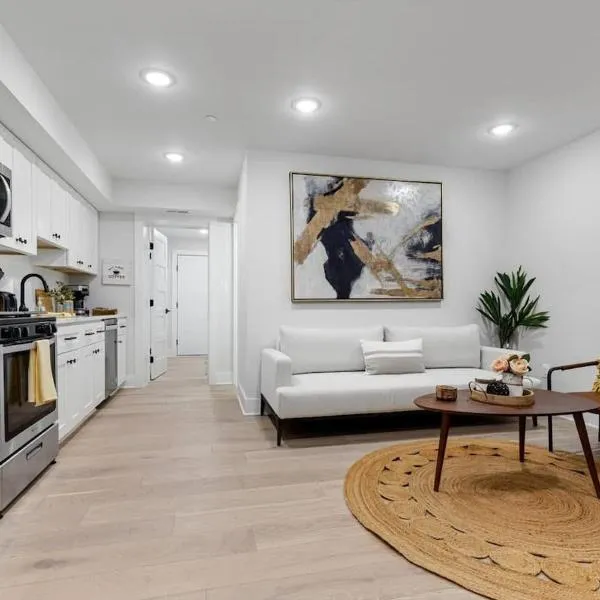 Excellent 2-BR Condo in Hip Area of DC, hotel in Washington