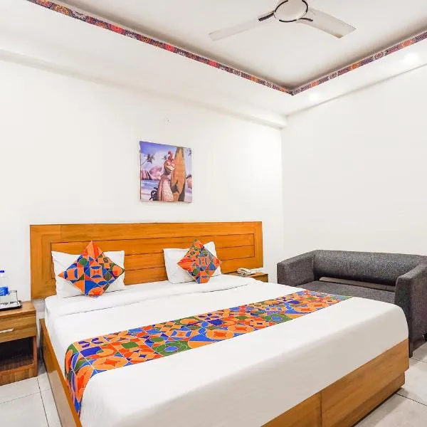 FabHotel Emoji Stays, hôtel à Dhankot