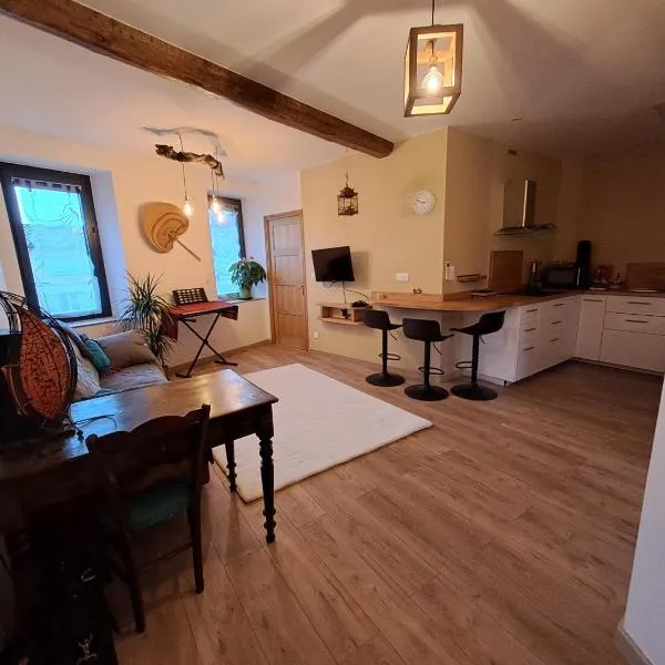 Chez Mary, hotel v destinaci Cintegabelle
