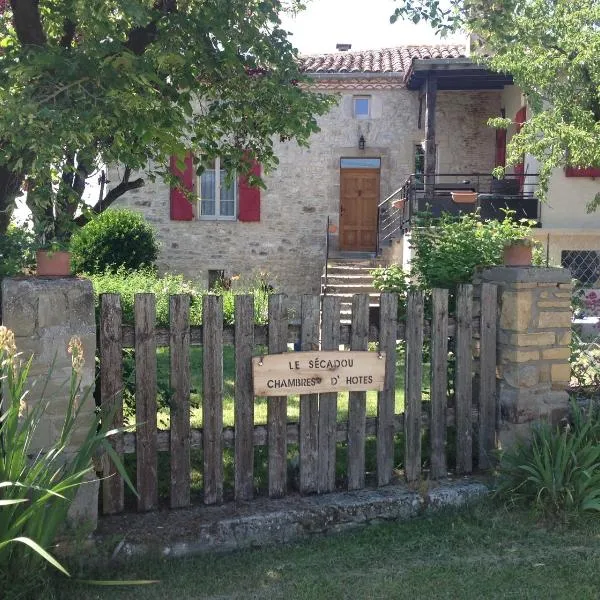 le sécadou chambres et table d'hôtes, hotel in Bournazel