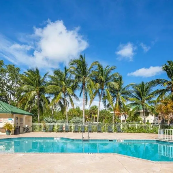 The Grand Turk -Sunset View & Pool, hotel v destinaci Key West