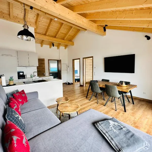 Berg Fux - Neubau mit 2 Schlafzimmern, Balkon, Panorama Bergblick, Allergikerfreundlich، فندق في سونثوفن