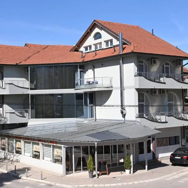 Guesthouse Sunny: Soko Banja şehrinde bir otel