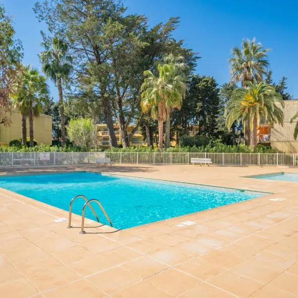 Spacieux 3 pieces a 5 min des plages a pieds, hotel v destinaci Antibes