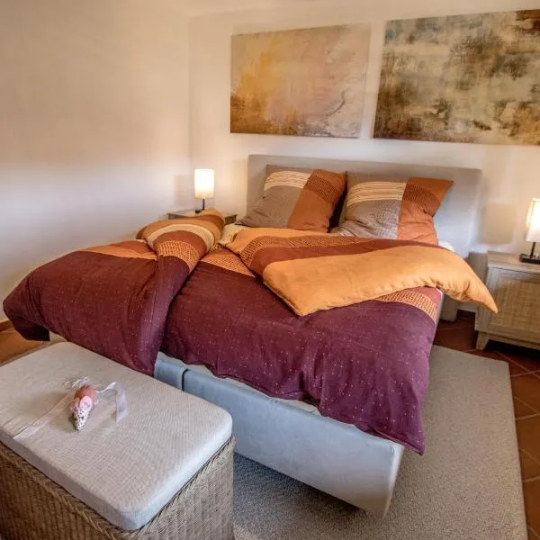 Behagliche Ferienwohnung im Siebengebirge, hotel in Königswinter