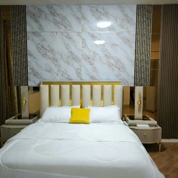 شقة فخمة وواسعة غرفتين luxury and big 2BR, hótel í Ajman