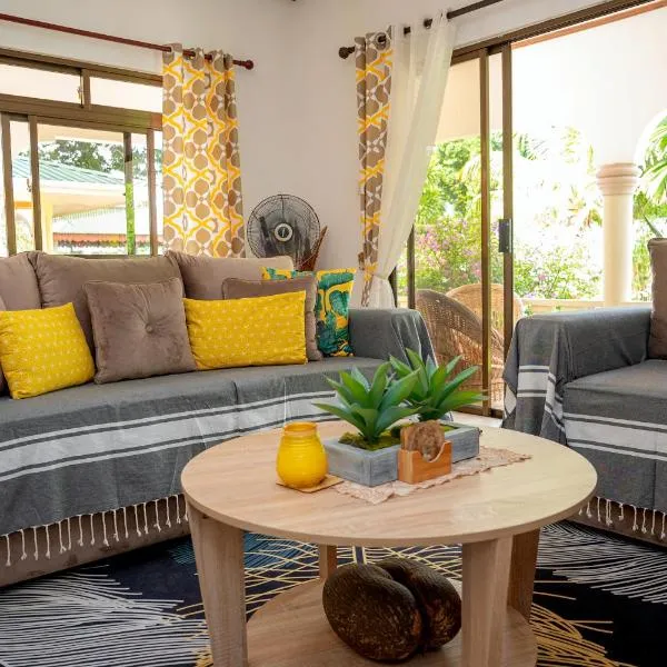 Maison Zelda Self Catering, hotel in Baie Sainte Anne