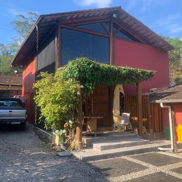 Casa chalé itamambuca