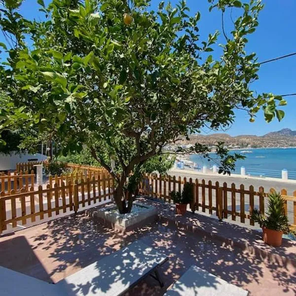 Spot on the sea, hotel i Archangelos