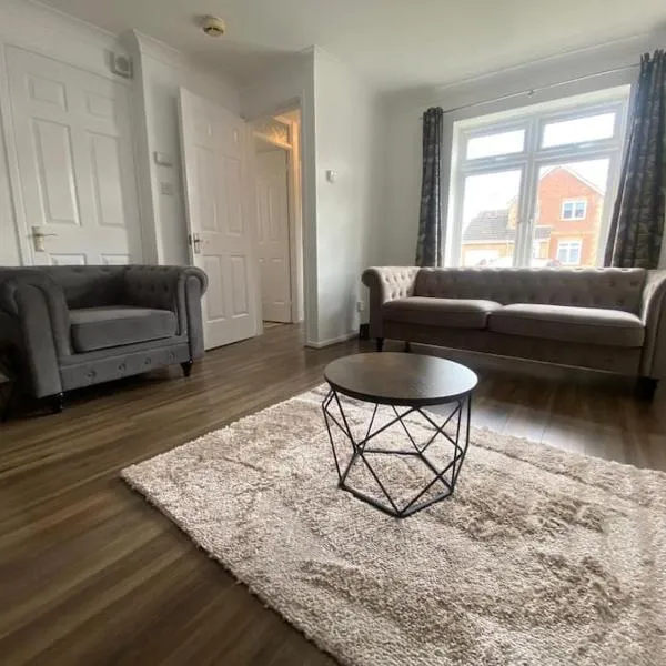 Charming 3Bed House in Strood, hotel in Wainscot