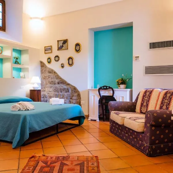 YourHome - Casa Cafiero, hotell i Meta