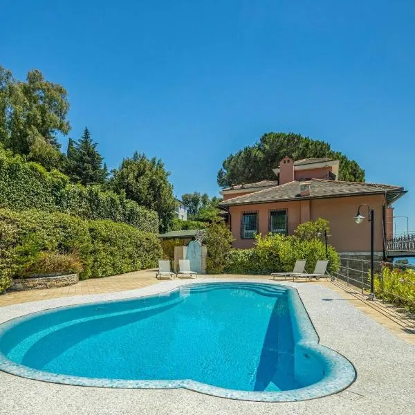 Casa de 4 quartos com piscina a 10 minutos da praia