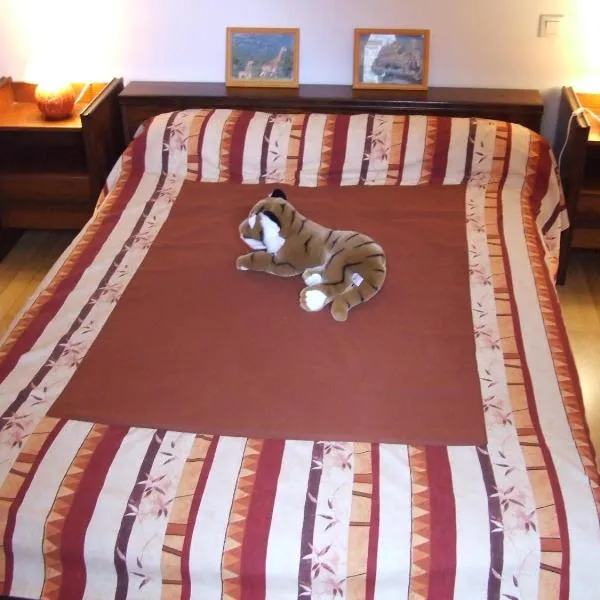 Les Abris de la Sée – hotel w mieście Tirepied