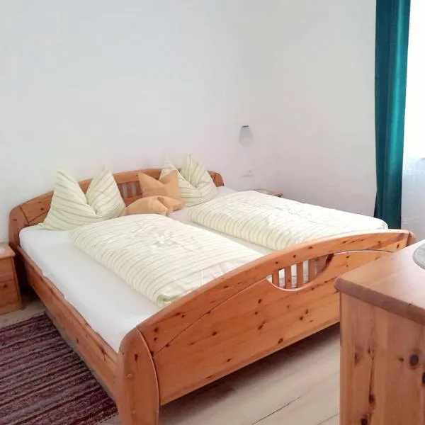 Ferienwohnung Steuerberg, hotel Feldkirchen in Kärntenben