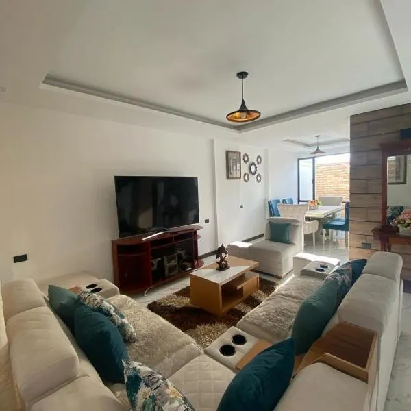 Pent House Exclusivo, hotel v destinaci Loja