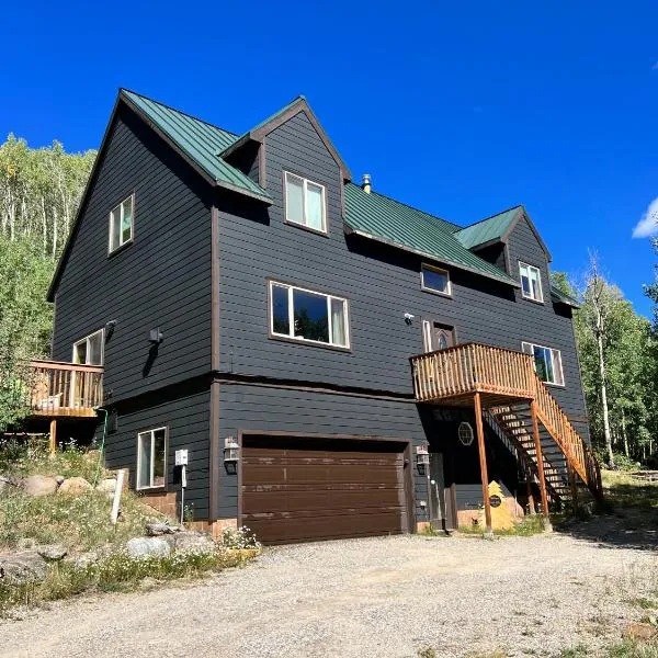 Aspen Ridge-Mountain Adventure House, hotel v destinaci Alma
