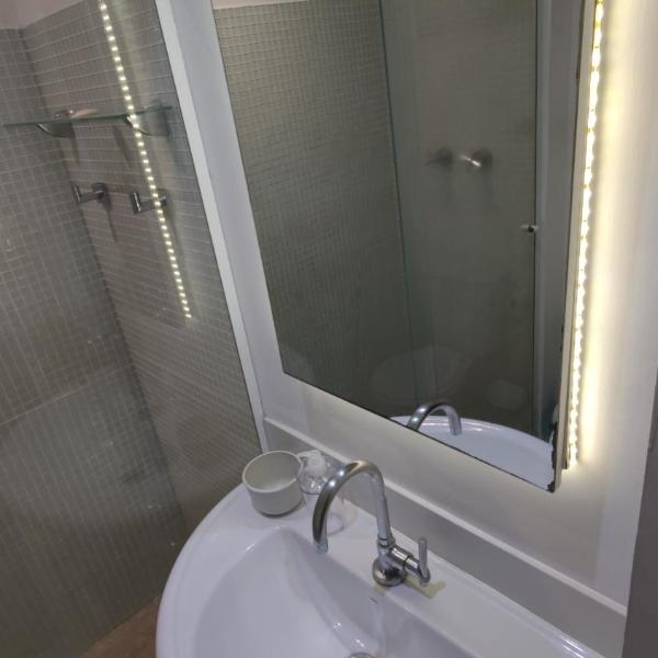 Apartamento Aconchegante na Quadra da Praia de Copacabana - Próximo de tudo, melhor localização - Foto 3