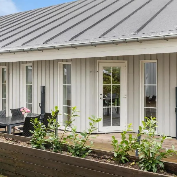 Stunning Apartment In Væggerløse, Hotel in Marielyst