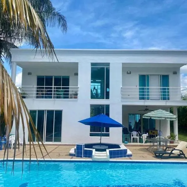 CASA QUINTA VILLA EN MELGAR, hotell sihtkohas Melgar