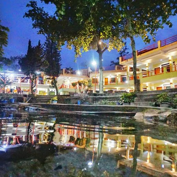 Pandu Lakeside Hotel Parapat, hotel v destinaci Parapat