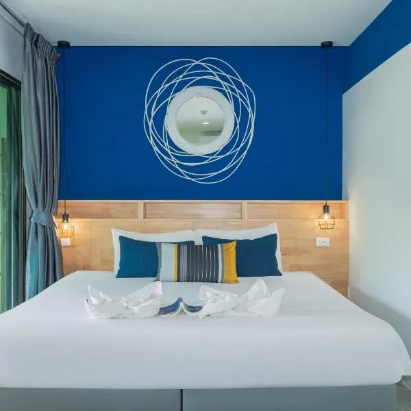 KRAAM Silhouette Hotel and Cafe Phuket, hotel v destinaci Chalong