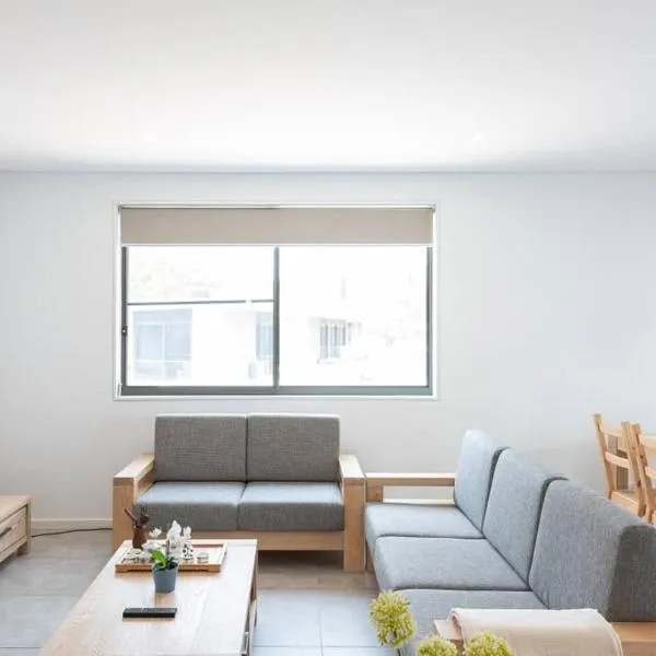 Aircabin｜Epping｜cheerful｜2 Beds Apt + free Parking, hotel v destinaci Epping
