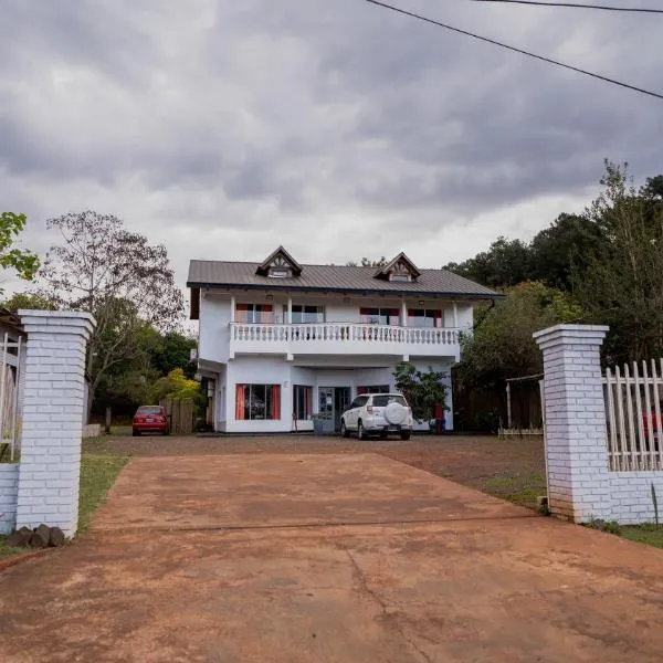 Hotel Puerto Libertad - Iguazú, מלון בPuerto Libertad