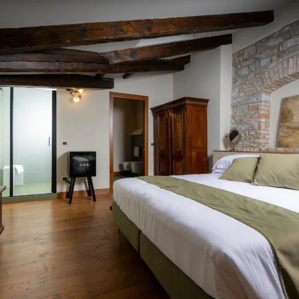 1448 Antica Dimora Al Merlo Bianco, hotel v destinaci Cividale del Friuli