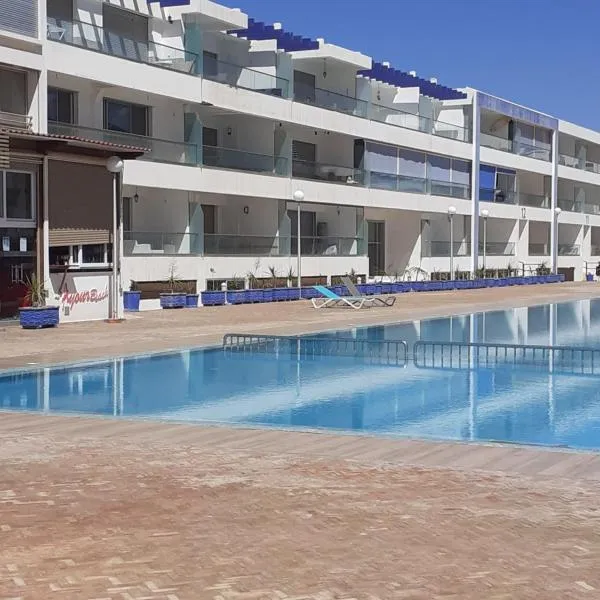 Adan Beach appartment in front of Atlantic, hotel in Aourir