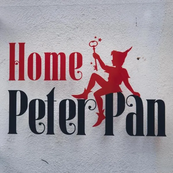 Home PeterPan, B&b direttamente sulla Piazza, hotel u gradu 'Casal Fiumanese'