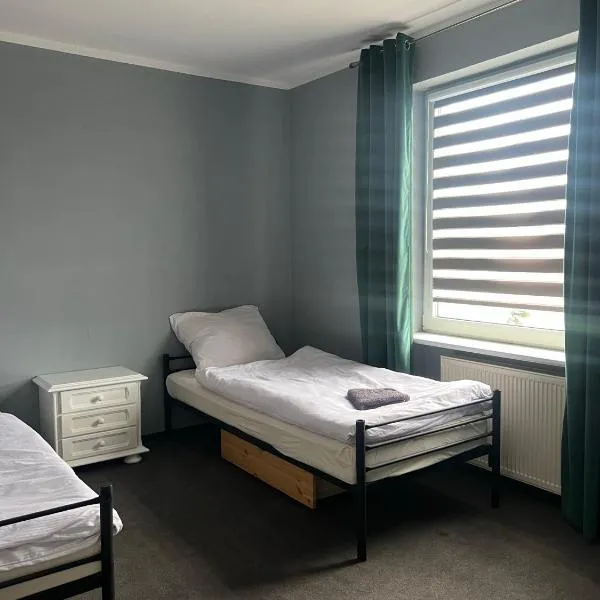 Gościniec, hotel v destinaci Myszęcin