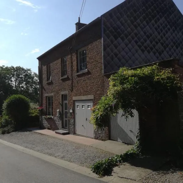 Au fil des champs, hotel v destinaci Berzée