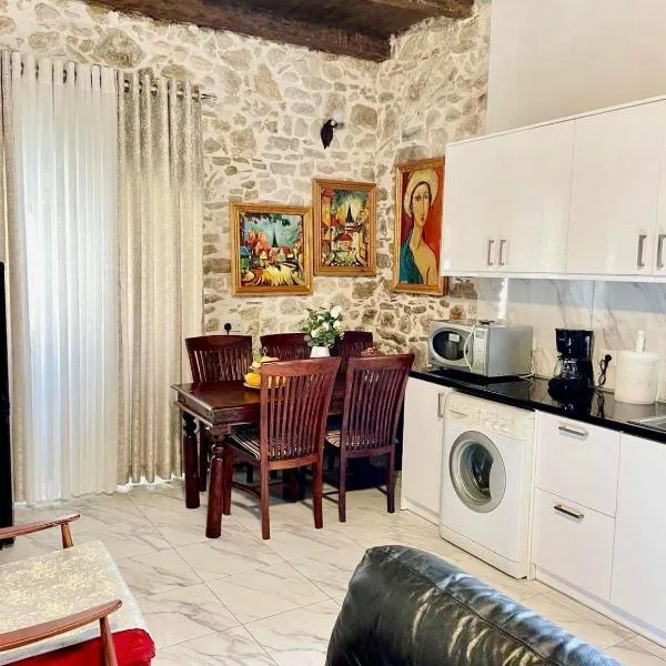 Art House Pagoi Corfu, hotel in Págoi