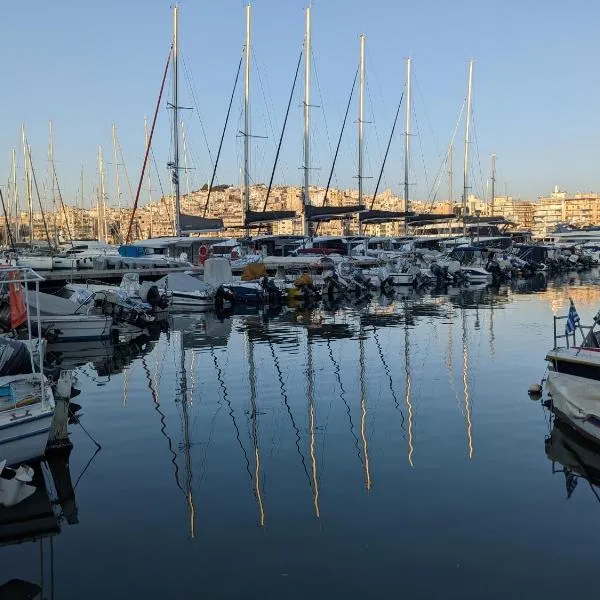 Harbor View Haven, hotel in Piraeus