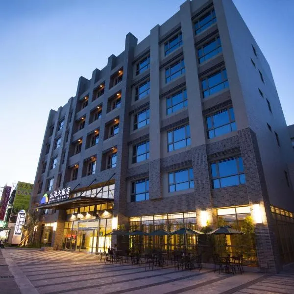 Sankaikan Hotel, hotel v destinaci Puzi