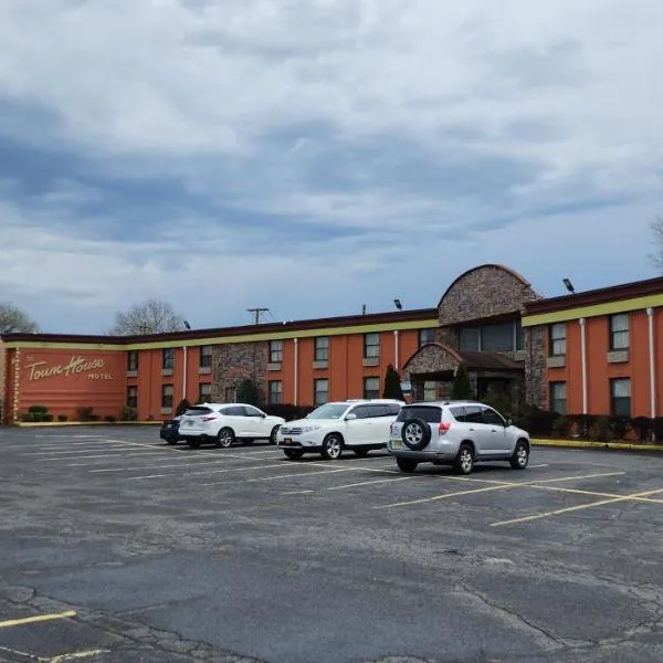 Town House Inn and Suites, hotel v destinaci Elmwood Park
