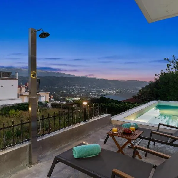 SeaviewHeaven - Private pool - Overlooking Chania、ハニア・タウンのホテル