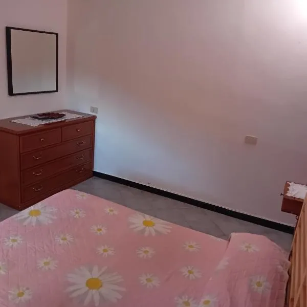 Casa Gioele, hotel v Levantu