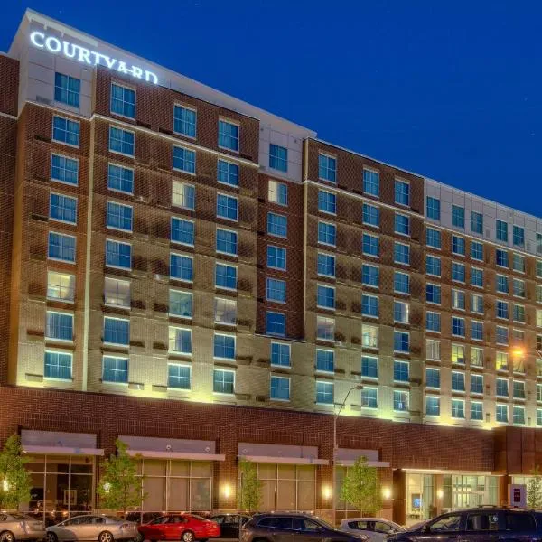 노스 캔사스 시티에 위치한 호텔 Courtyard by Marriott Kansas City Downtown/Convention Center