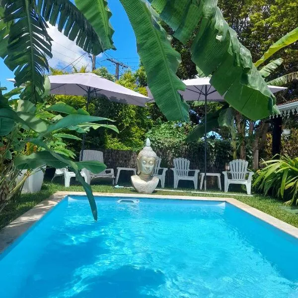 Villa Guest House Freedomhome974, hotel v destinaci Le Tampon