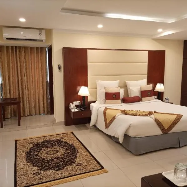 Heaven HOtel DHA Lahore, hotel in Lahore