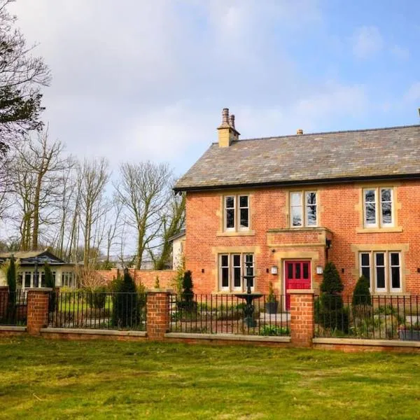 Home Farm Cottage, hotel in Lytham St Annes