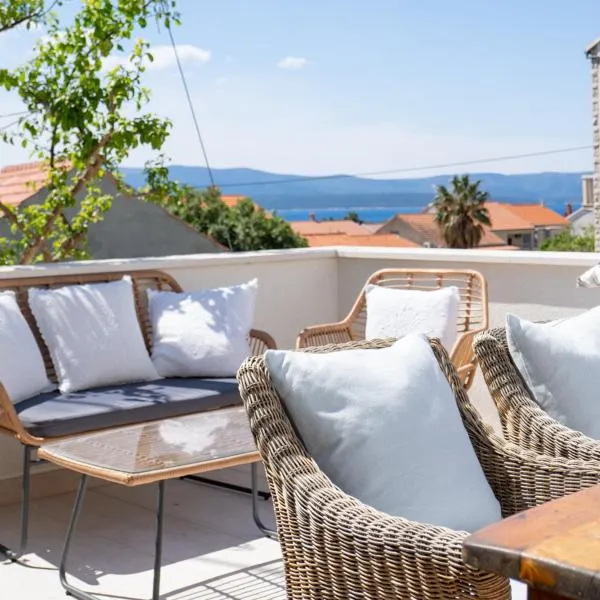 Obala 25, Bol，波爾的飯店