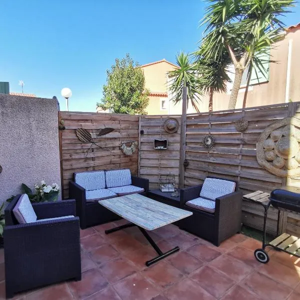 Petite maison cosy 4 couchages à 700 m de la plage: Torreilles şehrinde bir otel