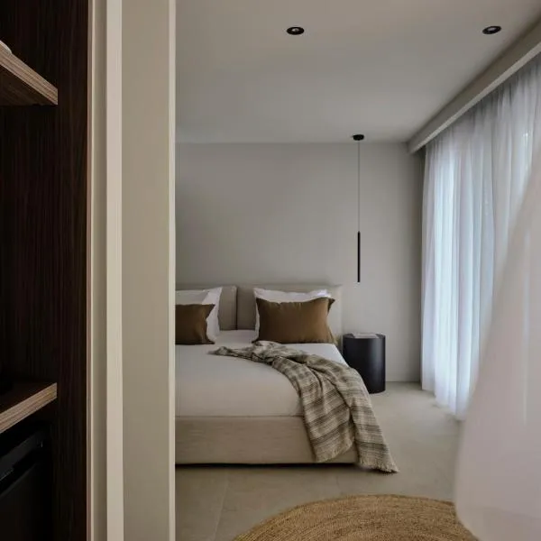 Bond Smart Living Suites, hotel a Papangeláki