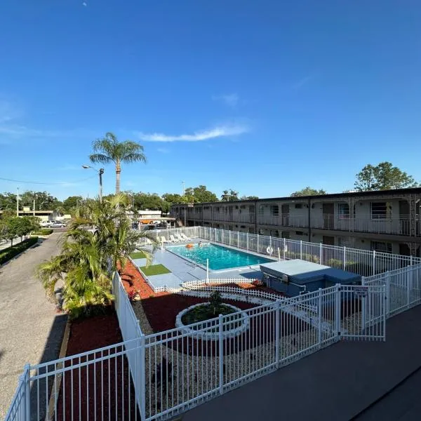 Budget Inn - St. Petersburg, ξενοδοχείο σε St Petersburg