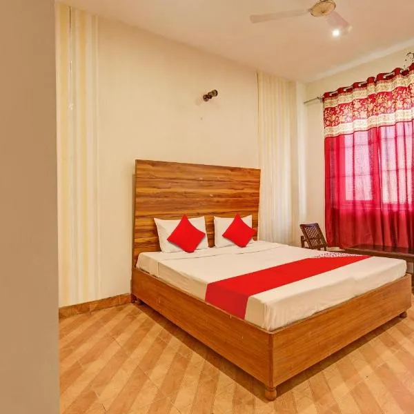 Super OYO Hotel NR Residency, viešbutis mieste Rājpura
